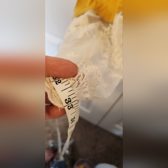 NWT Me & You long sleeve mustard yellow shirt tunic with lace trim size large - Picture 6 of 8